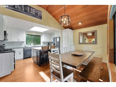 17704 Rogue Ln, Sunriver, OR 97707 - photo 2