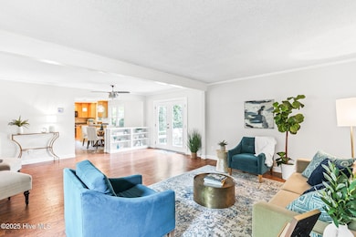 7-web-or-mls-5477-eastwind-rd
