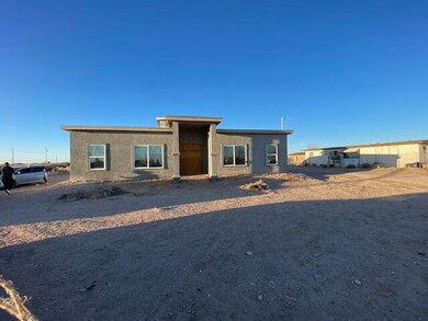 14975 Edmeston Ave, El Paso, TX 79928 - photo 4