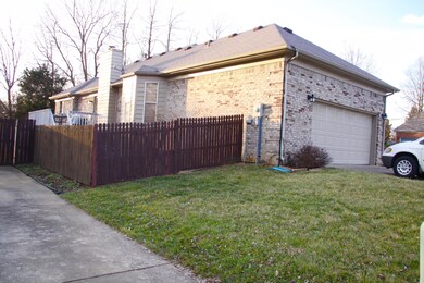 7306 Jonathan Way, Louisville, KY 40228 - photo 4