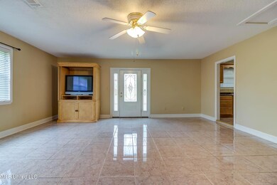 697 Eric Ct (19)