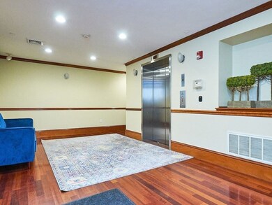 440 Commercial St unit 204, Boston, MA 02109 - photo 2