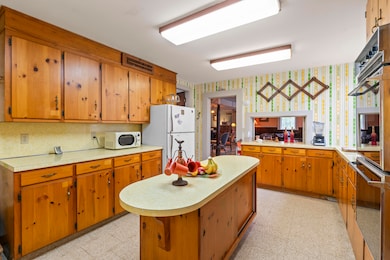 85 Friendship Rd_0142