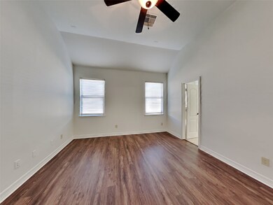 10224 Forest Glade Ct, Conroe, TX 77385 - photo 7