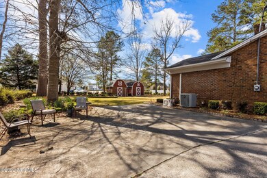 422 Lora Ln, Winterville, NC 28590 - photo 7