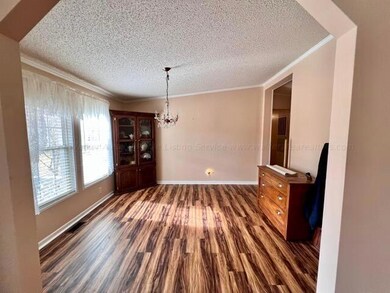 Formal Dining