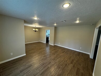 2616 N Woodloch St, Conroe, TX 77385 - photo 4