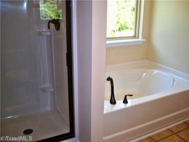 Master Bath/Spa.