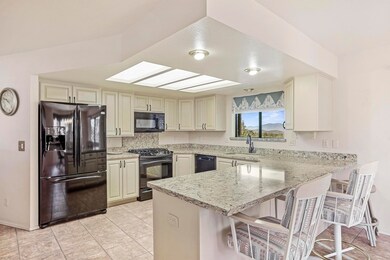 Kitchen (1)