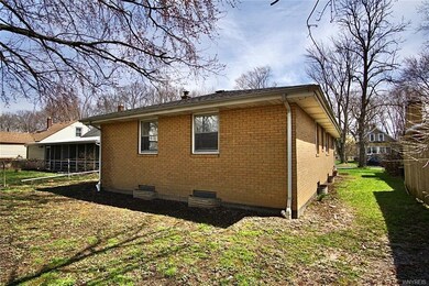 368 E Stenzil St, North Tonawanda, NY 14120 - photo 5
