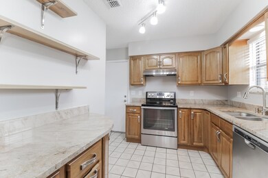 006-photo-kitchen-8898387