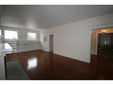 Living Room. Hardwood Floors