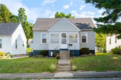 1322 Lincoln Ave, New Albany, IN 47150 - photo 2