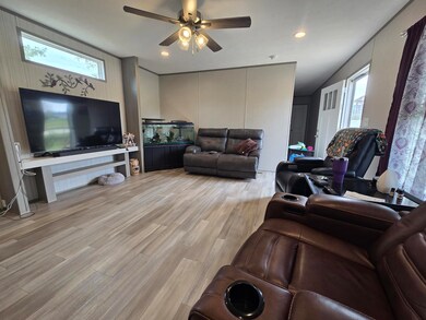 7408 N 11 Hwy, Girdler, KY 40943 - photo 4