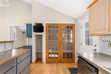 118 Peaked Rock Rd, Wakefield, RI 02879 - photo 3