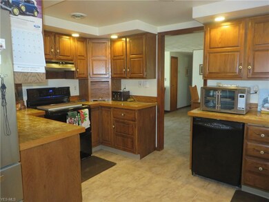 2011 S Denmark Rd, Jefferson, OH 44047 - photo 5