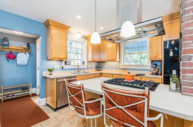 112 Lincoln Ave unit 2, Portsmouth, NH 03801 - photo 5