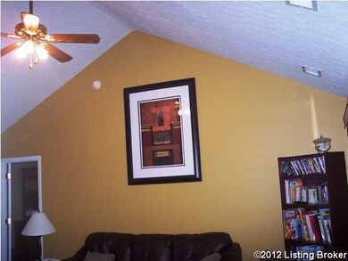 632 Helm Ln, Mount Washington, KY 40047 - photo 6