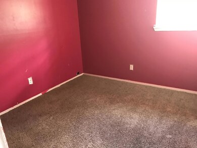 13 Chickasaw St, Laurel, MS 39440 - photo 4