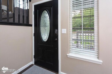 04-Front Entry_DMD_5229
