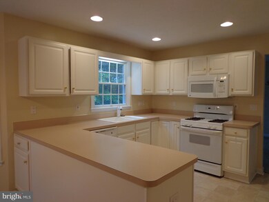 23128 Winterberry Ln, California, MD 20619 - photo 7