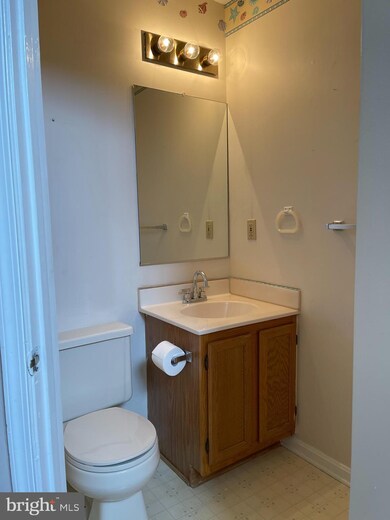 7847 Hidden Creek Way, Stoney Beach, MD 21226 - photo 6