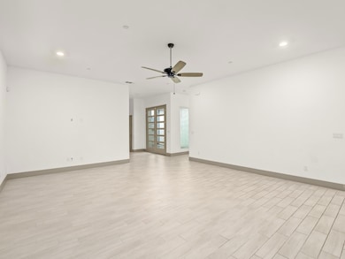 336 E Tyler Ct, Visalia, CA 93291 - photo 5