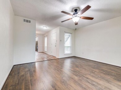 6412 Woodway Dr unit A, Fort Worth, TX 76133 - photo 2