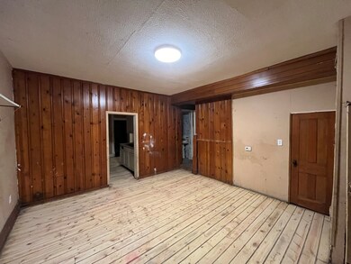 1301 W Powers St, Muncie, IN 47305 - photo 4