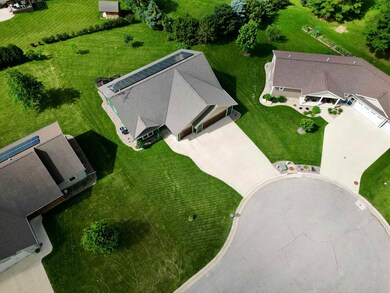 105 Ranchview Ct, Decorah, IA 52101 - photo 5