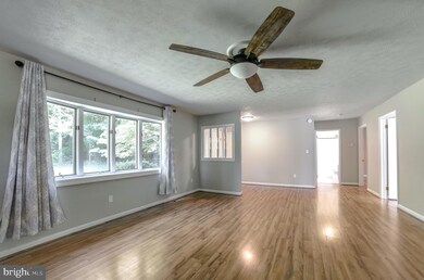 23344 Kingston Creek Rd, California, MD 20619 - photo 5