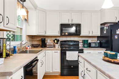 165 Blackwater Rd unit 20, Somersworth, NH 03878 - photo 4