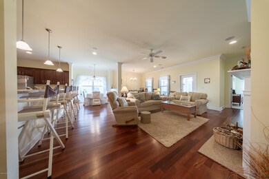 220 Silver Creek Loop MLS-07