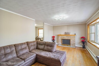 6-web-or-mls-696GarfieldSt06
