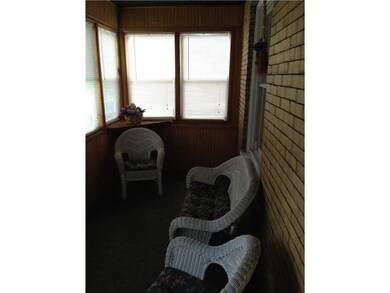Sunroom. Front Covered Porch