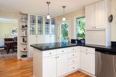 5305 Lansdowne Ln, Mercer Island, WA 98040 - photo 6