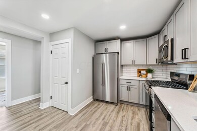 9-web-or-mls-512-elaine-rd