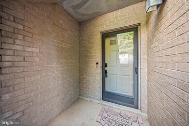 3895B Steppes Ct unit 3895B, Falls Church, VA 22041 - photo 3