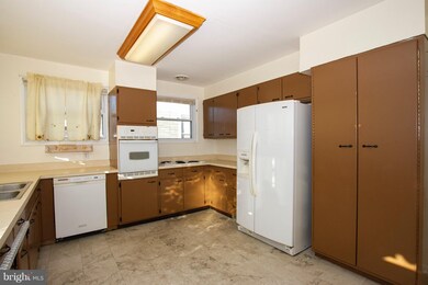 221 Detroit Ave, Dundalk, MD 21222 - photo 7