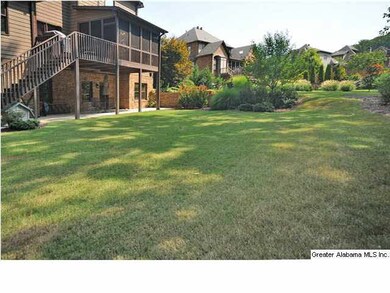 LARGE FLAT BACK YARD.  A RARE FIND IN EAGLE POINT.