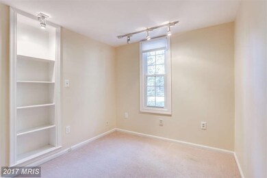 10935 Swansfield Rd, Columbia, MD 21044 - photo 5