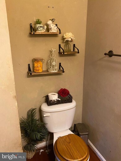 8570 Daltons Grove Way, Bristow, VA 20136 - photo 2