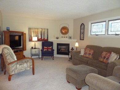 222 11th Ave NE, Jamestown, ND 58401 - photo 2