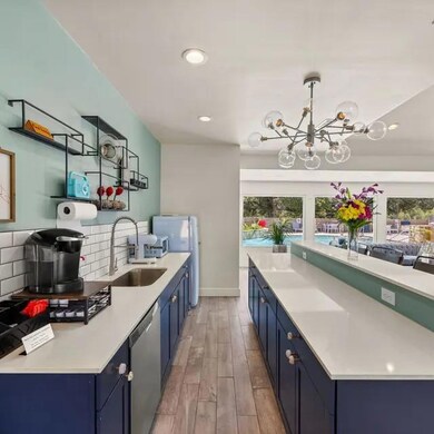 13005 Heinemann Dr unit 7-714, Austin, TX 78727 - photo 6