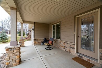 2806 Hollyhock St, Fitchburg, WI 53711 - photo 4