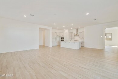 GREAT ROOM / KITCHEN