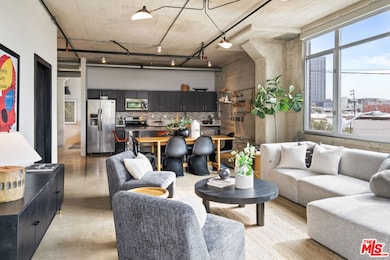 Beacon Lofts unit 310, Los Angeles, CA 90013 - photo 3