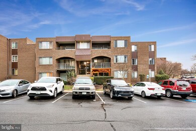 406 Girard St unit 204, Gaithersburg, MD 20877 - photo 2