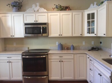 90 Leisure Green Dr, Mashpee, MA 02649 - photo 5