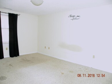 8 Oliver St unit E, Haverhill, MA 01832 - photo 6